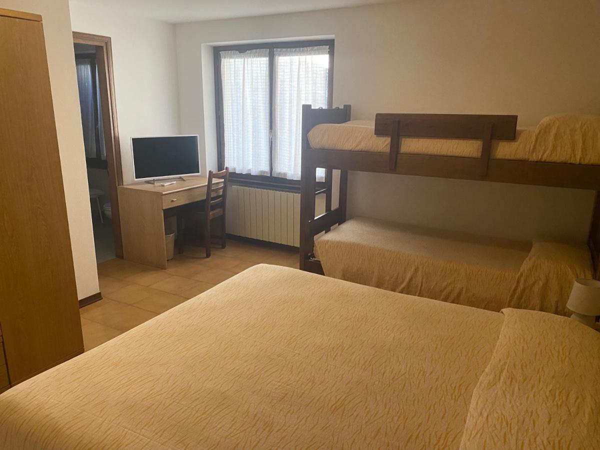 Albergo La Perla Краведжиа Экстерьер фото