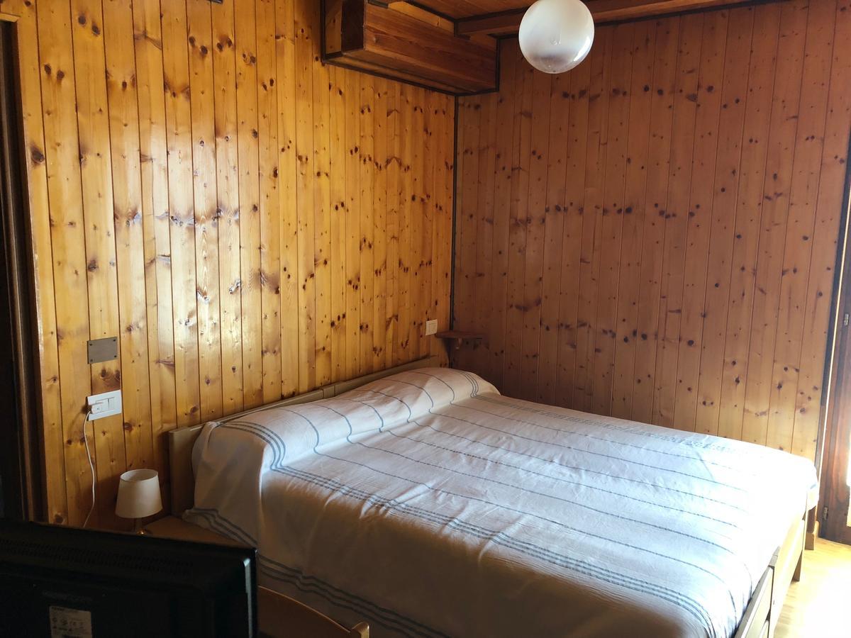 Albergo La Perla Краведжиа Экстерьер фото